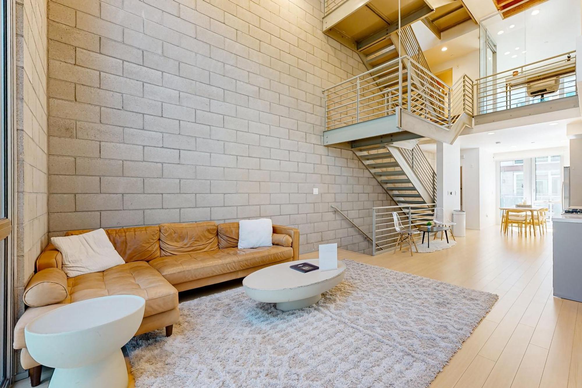 Modern Loft-Style Townhouse In Los Angeles Exterior foto